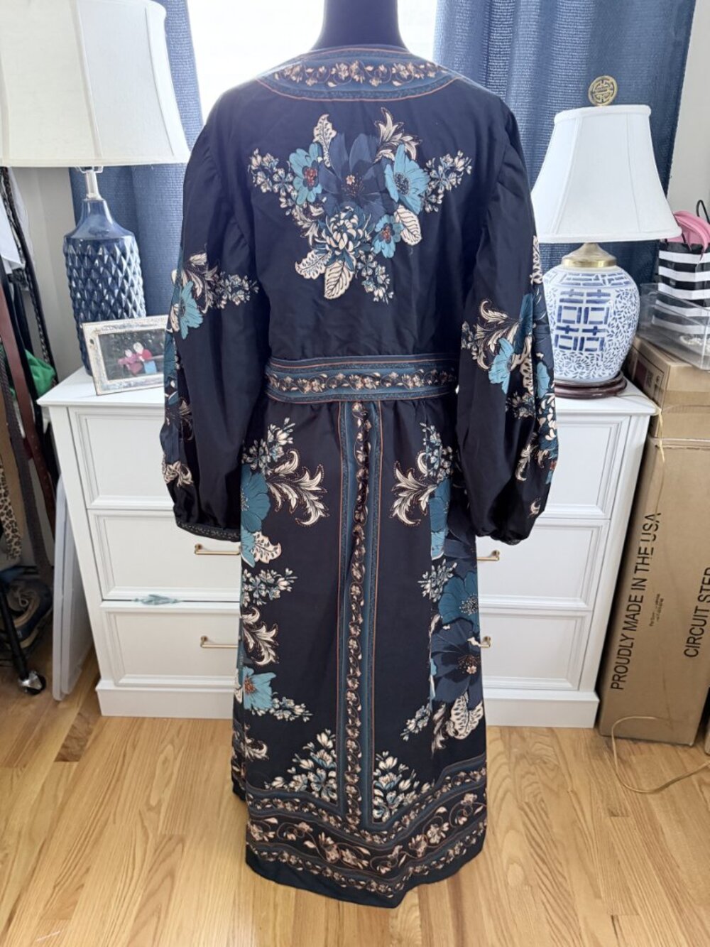 FARM Rio BLOSSOM TAPESTRY BLACK MIDI DRESS XL NWT - Picture 5 of 10